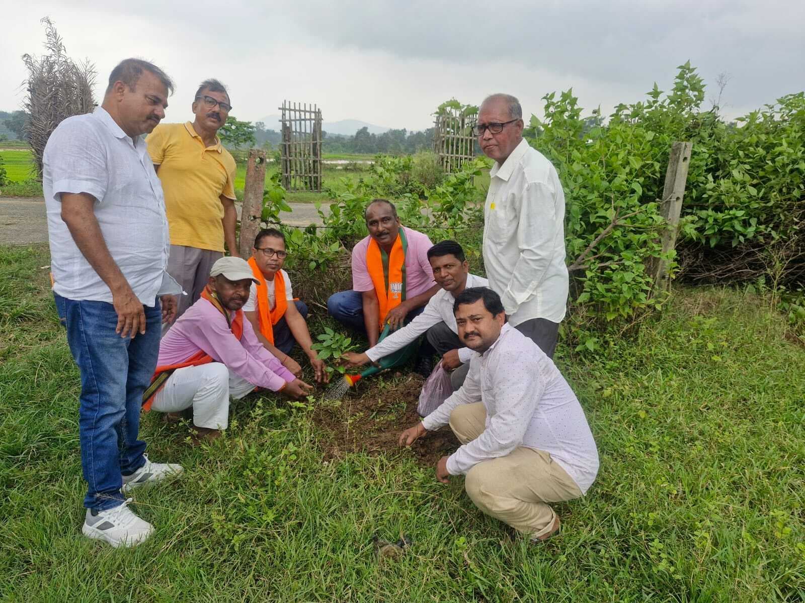 East Singhbhum News : वृक्ष का हमारे जीवन में बहुत बड़ा महत्व : नंदजी