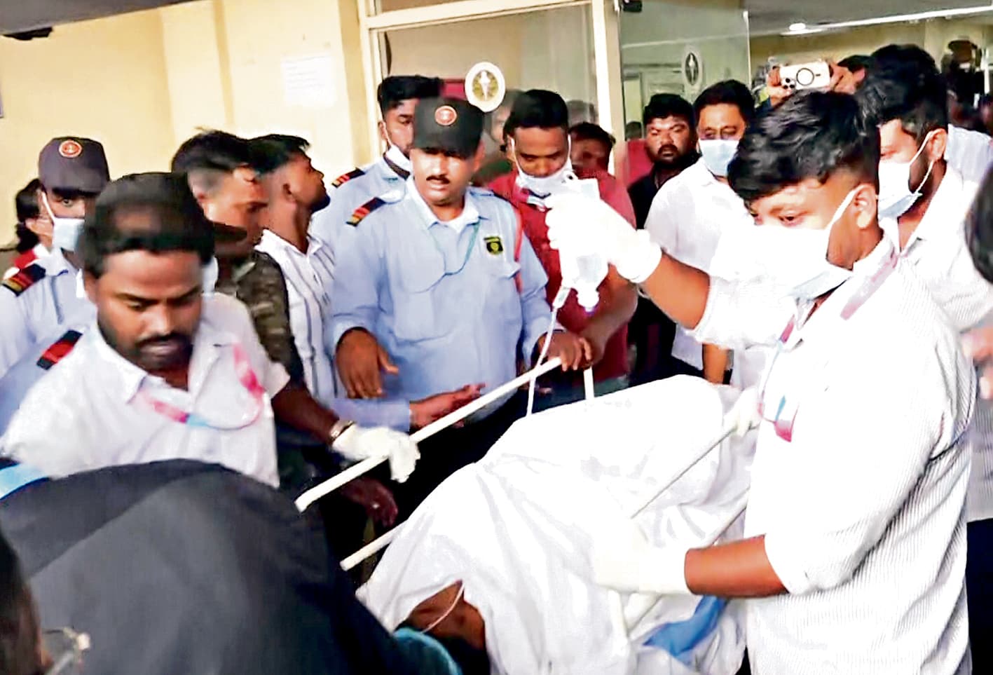 Bhubaneswar News: पुरी में जलायी गयी लड़की की हालत गंभीर, विमान से भेजी गयी दिल्ली, एम्स में भर्ती