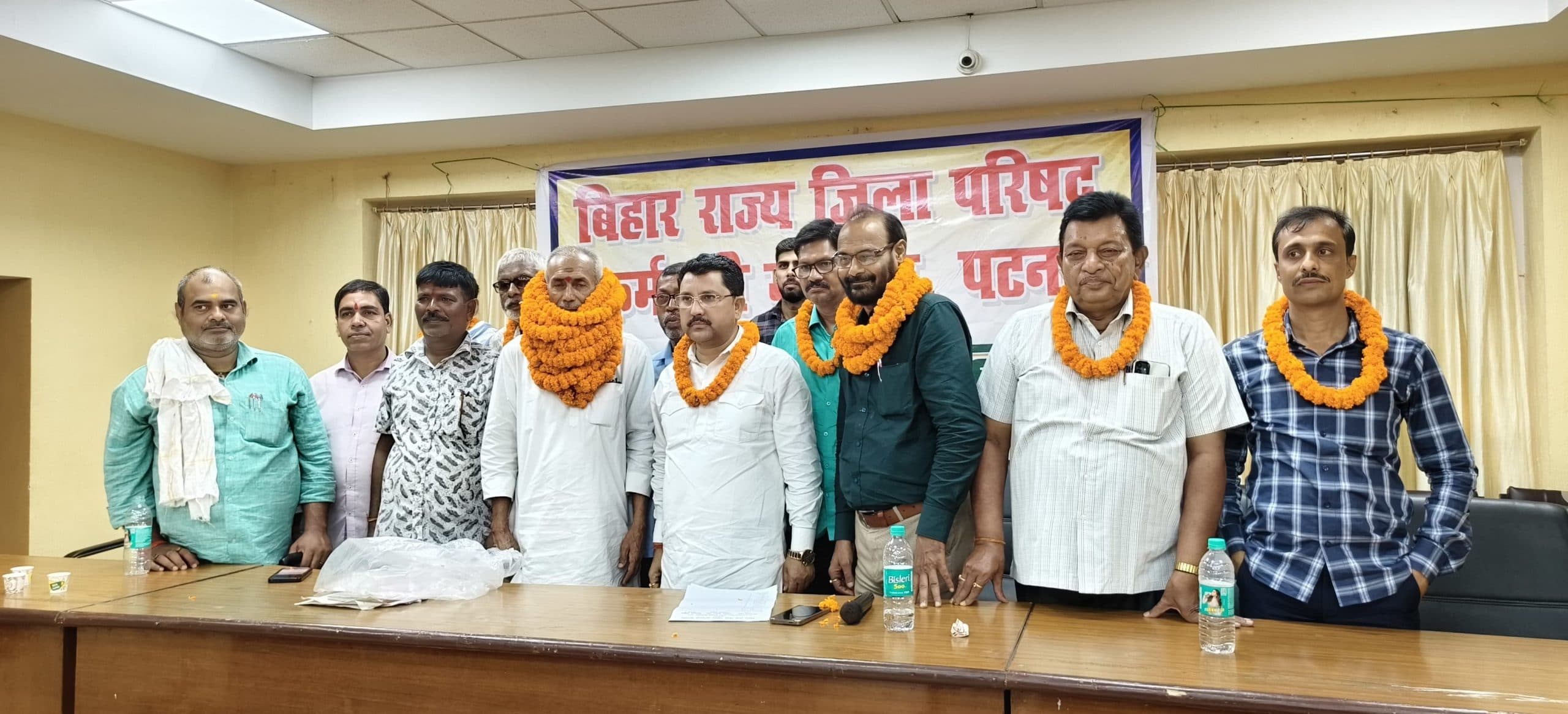 Motihari: प्रदेश जिप कर्मचारी महासंघ के उपमहामंत्री बने अर्जुन