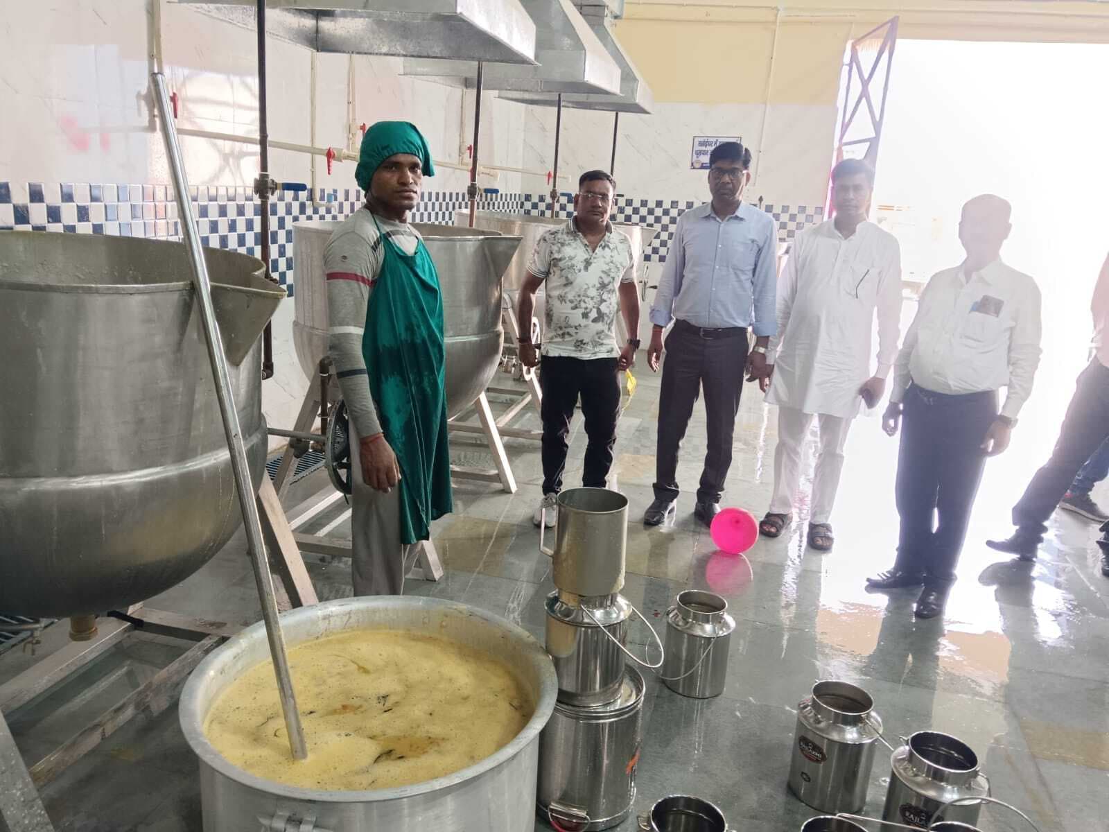 Motihari: एनजीओ ने 21 स्कूलों में शुरू की एमडीएम आपूर्ति,ब च्चों को मिलेगा पका-पकाया भोजन