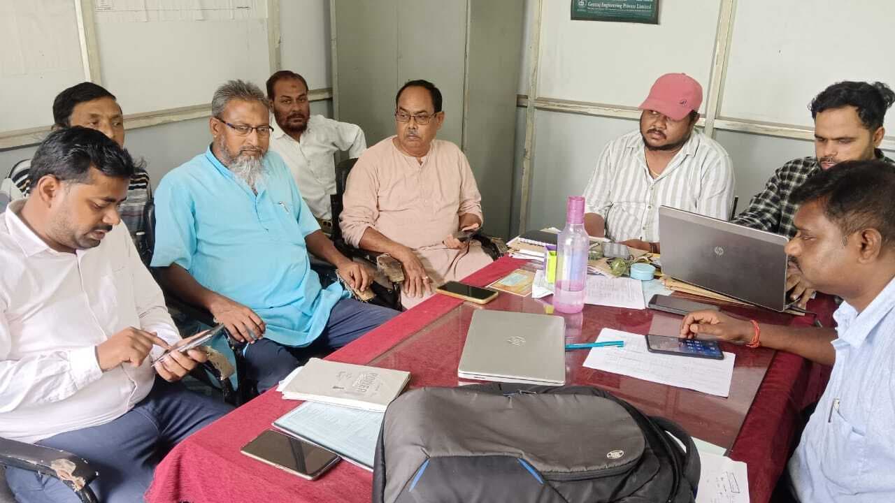 बिजली समस्याओं पर अधिकारियों से की मुलाकात