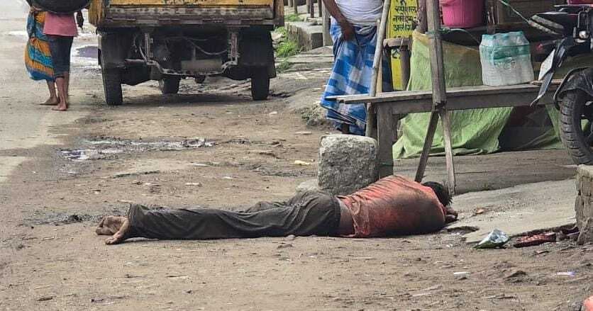 आजमनगर थाना से महज 100 मीटर की दूरी पर खुलेआम बेची जा रही शराब