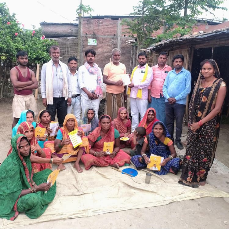 विस चुनाव को लेकर जनसंपर्क अभियान तेज