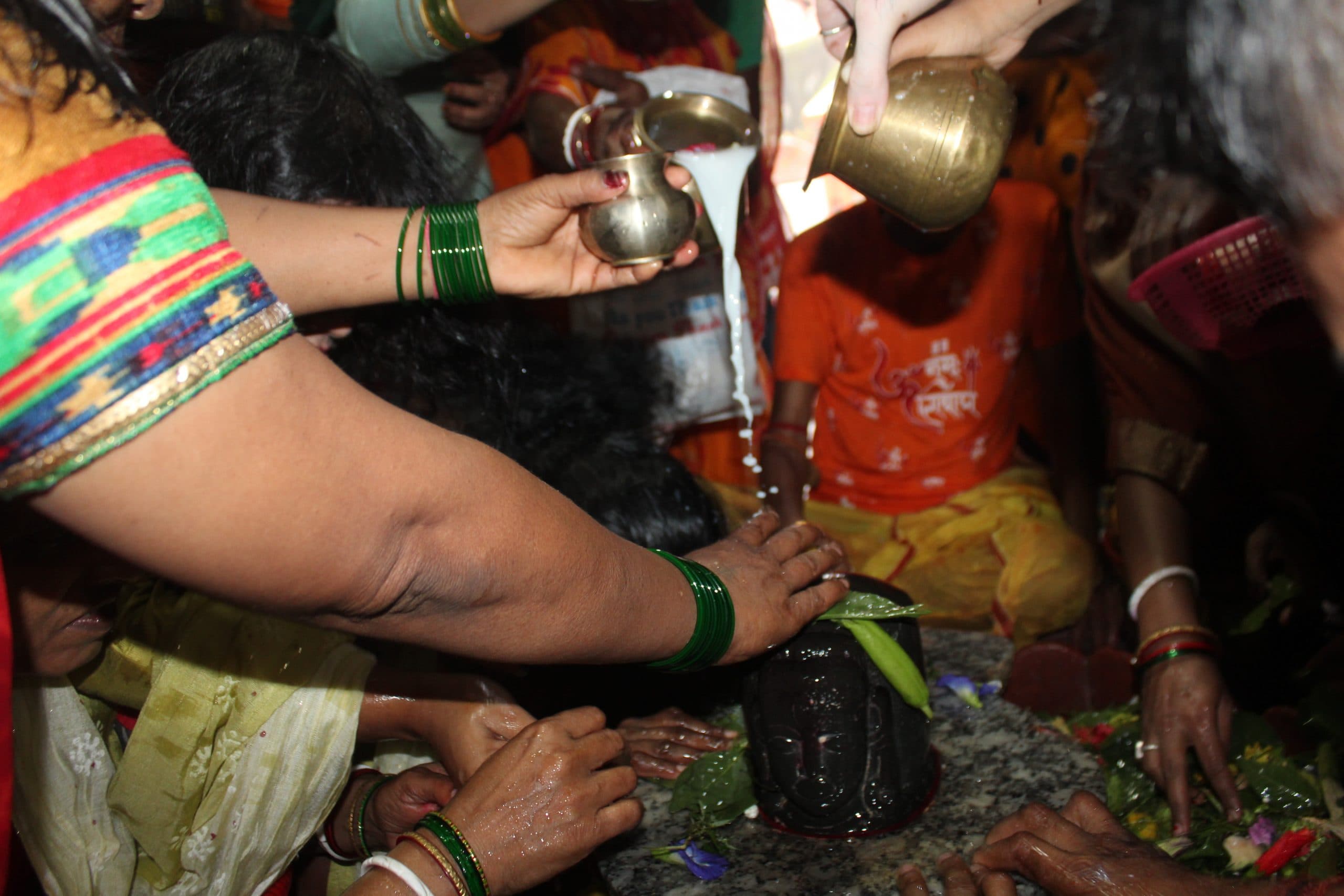 सावन की दूसरी सोमवारी पर हर हर महादेव के जयकारे से गूंजा उठा शिवालय