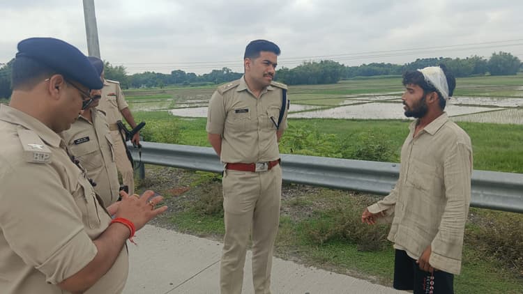 चार साल पुराने लूट के फरार आरोपी गिरफ्तार