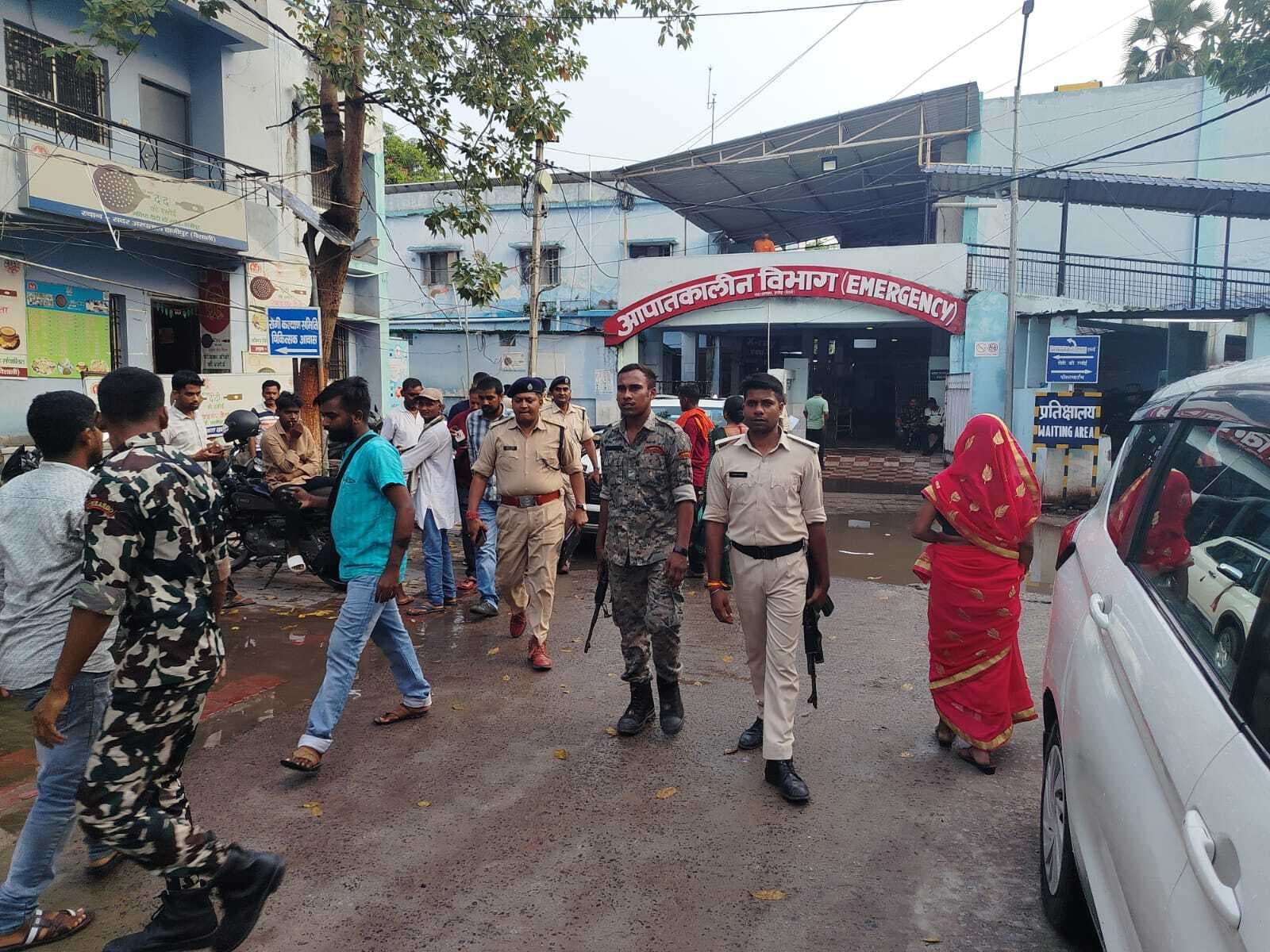 hajipur news. युवक को गोली मारकर 6.40 लाख रुपये की लूट