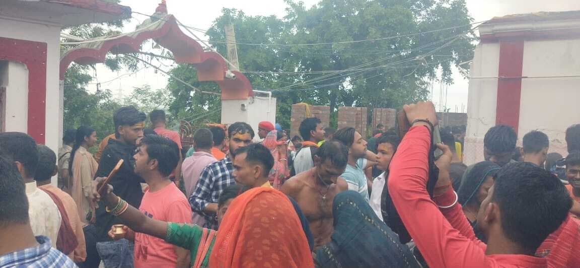 पतनेश्वर धाम में दो महिलाओं के मंगलसूत्र ले उड़े चोर