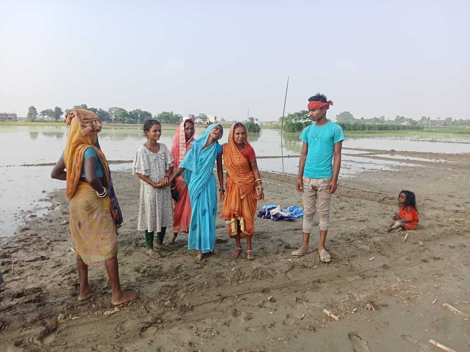 स्कूल से भागकर कंकाल कुरिया धार में स्नान कर रहे एक ही परिवार के चार बच्चे डूबे