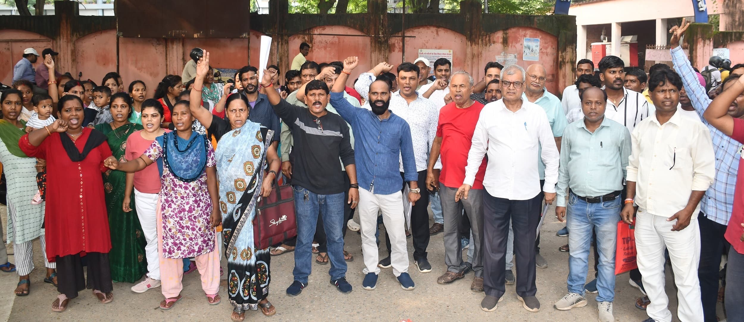 Bokaro News : स्वास्थ्य विभाग के कर्मियों के बकाया राशि का जल्द किया जाये भुगतान