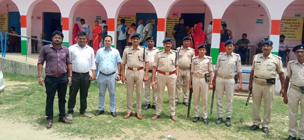 Motihari: सुरक्षा व्यवस्था के बीच मुरला पैक्स के लिए हुआ चुनाव