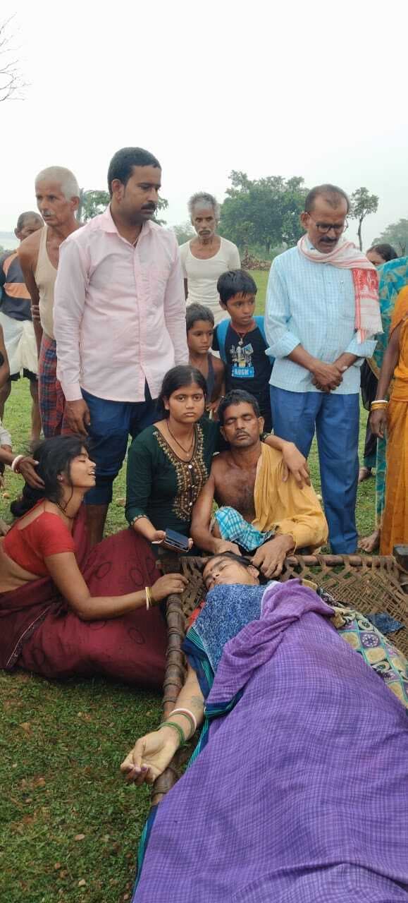 Deoghar news : वज्रपात की चपेट में आने से अधेड़ महिला की मौत