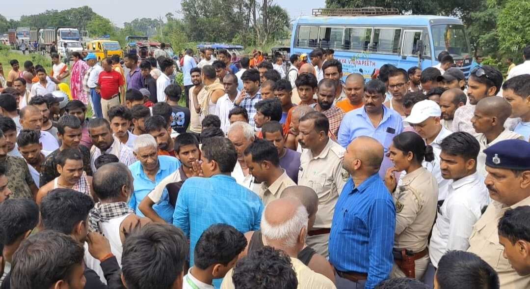 पिकअप ने साइकिल सवार अधेड़ को रौंदा, मौत