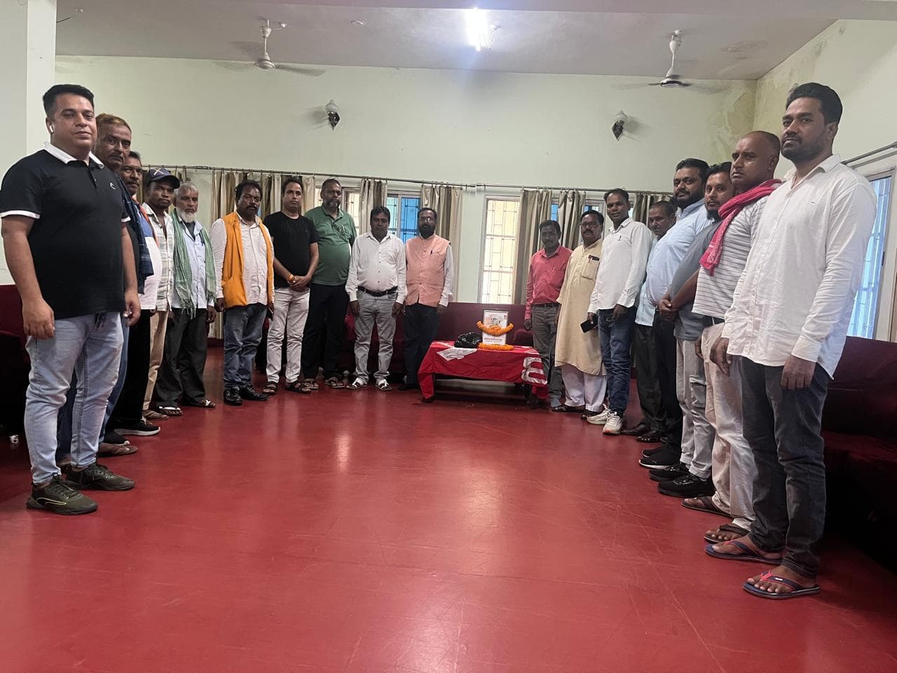 काॅमरेड मिथिलेश सिंह को डकरा में श्रद्धांजलि दी गयी