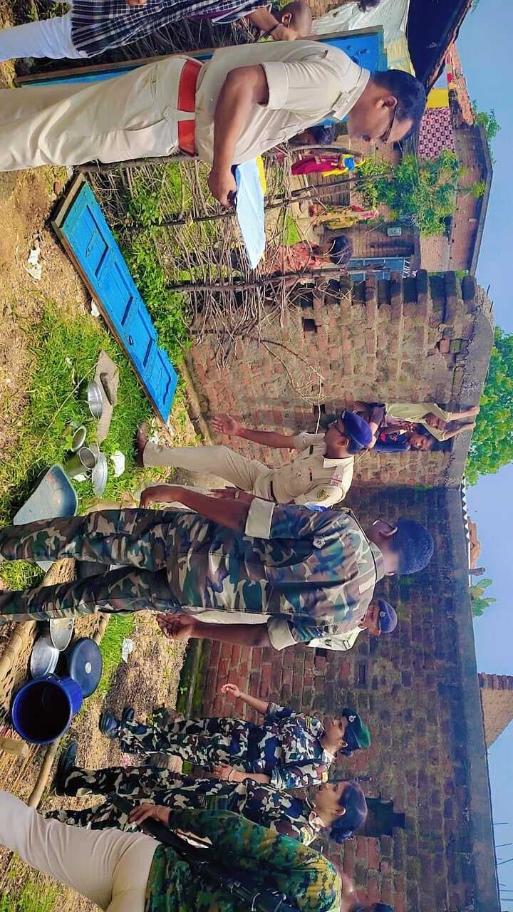 नाबालिग के अपहरण मामले में आरोपित के घर झारखंड पुलिस ने की कुर्की-जब्ती