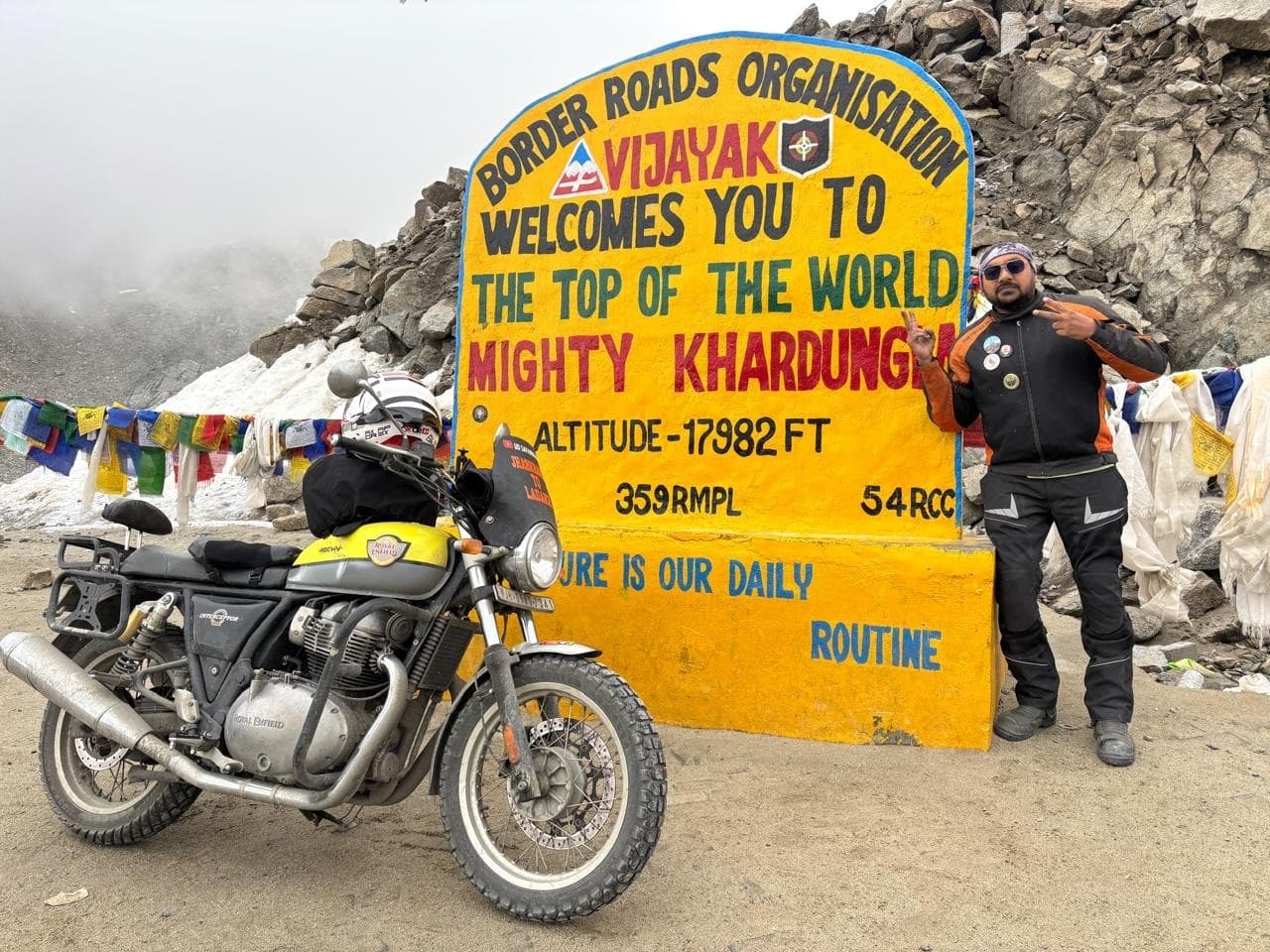Bokaro News : बाइक से करीब 5800 किमी की दूरी तय कर बोकारो के उदित ने की लेह-लद्दाख की यात्रा