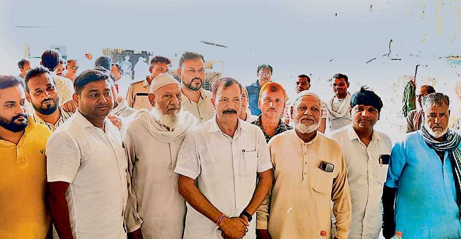 Hajipur News : विधायक ने दिया समस्याओं के निराकरण का आश्वासन