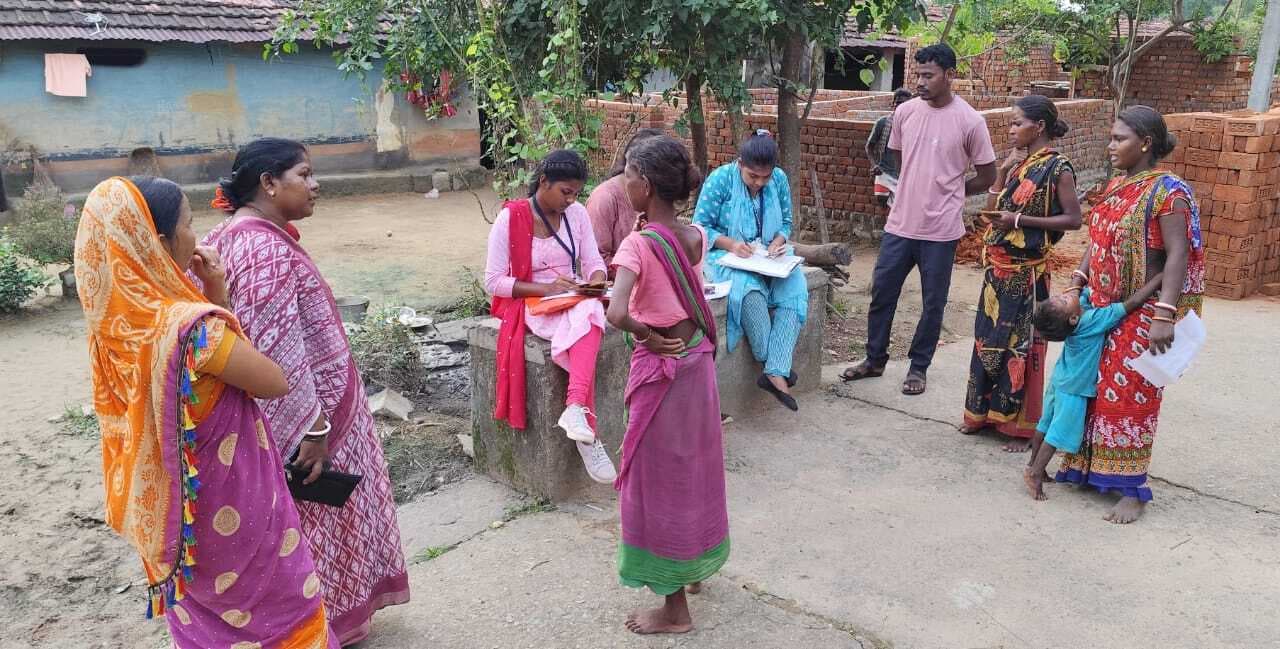 East Singhbhum News : सबरों व बिरहोरों की सामाजिक स्थिति में होगा सुधार