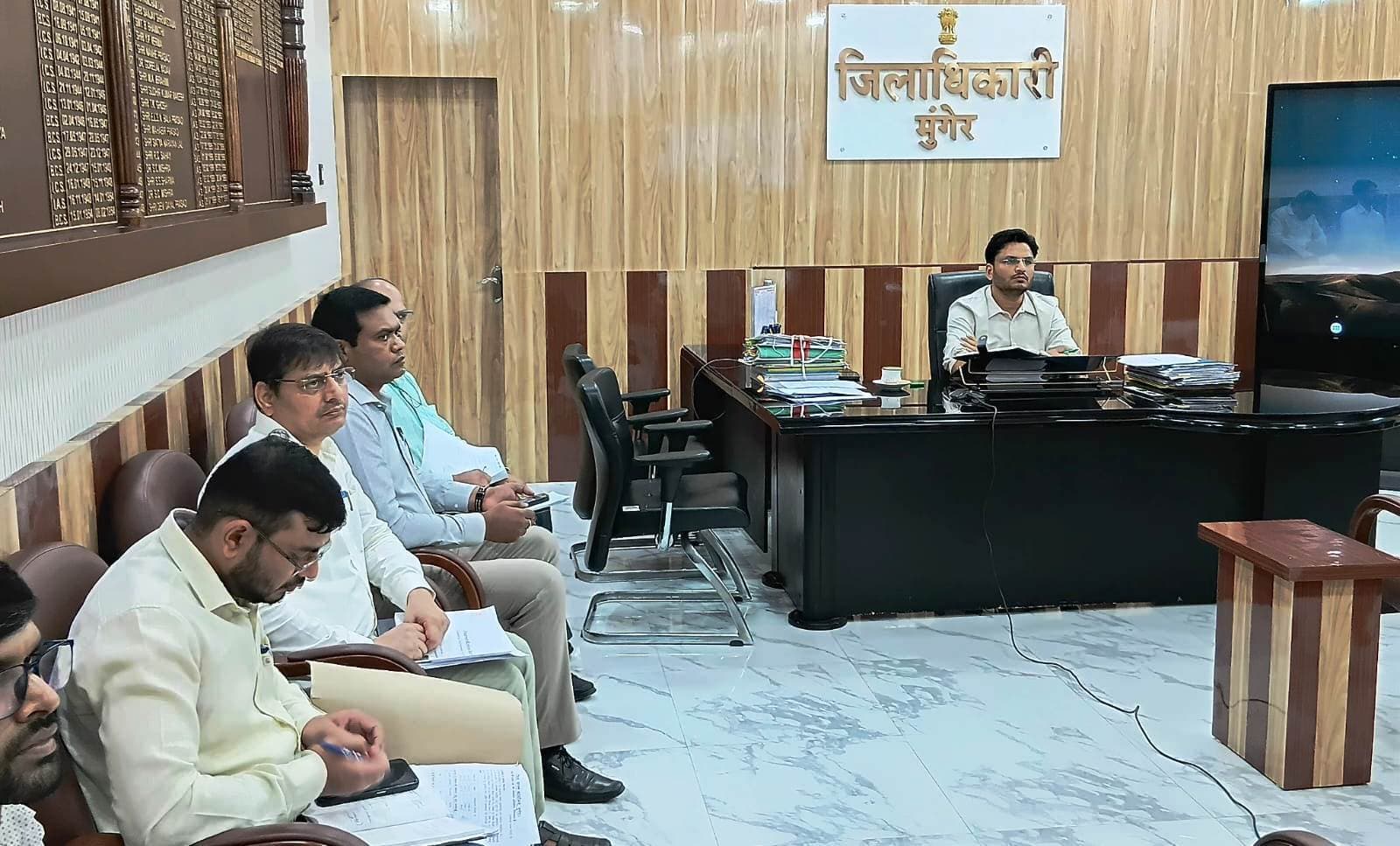 मुख्य सचिव ने विभिन्न विभागों की आनलाइन समीक्षा की