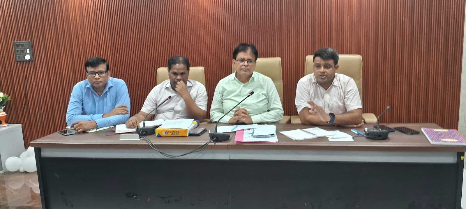 मतदाता सूची गहन पुनरीक्षण कार्य को लेकर डीसीएलआर ने की समीक्षा