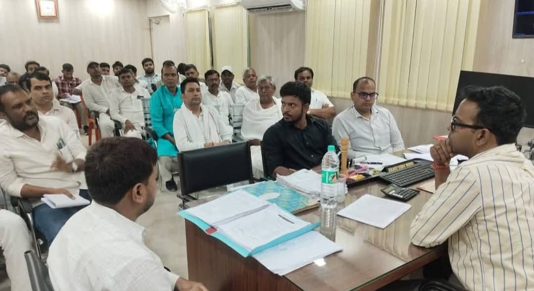 बीएलओ को अपने क्षेत्र के हर मतदाता से संपर्क बनाना है:डीसीएलआर