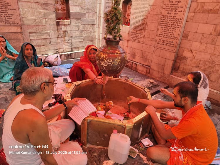 सावन की शिवरात्रि पर श्रद्वालुओ ने शिवालयों में किया रुद्राभिषेक