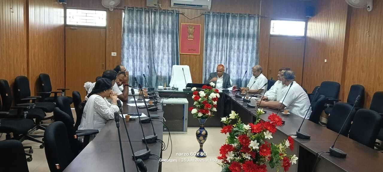 अपने-अपने कोर्ट से सुलहनीय वादों को चिह्नित कर शीघ्र कराएं निबटारा