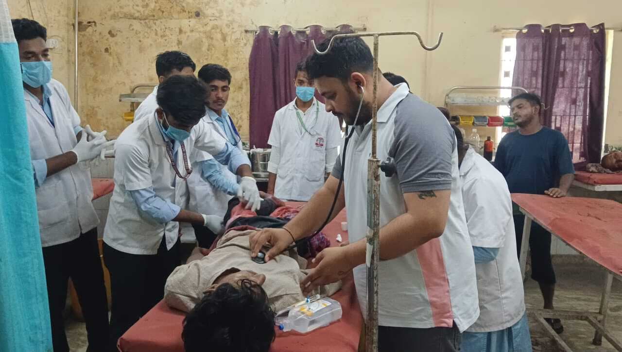 जादोपुर में घरेलू विवाद में भाई ने ममेरे भाई को मारा चाकू, गंभीर