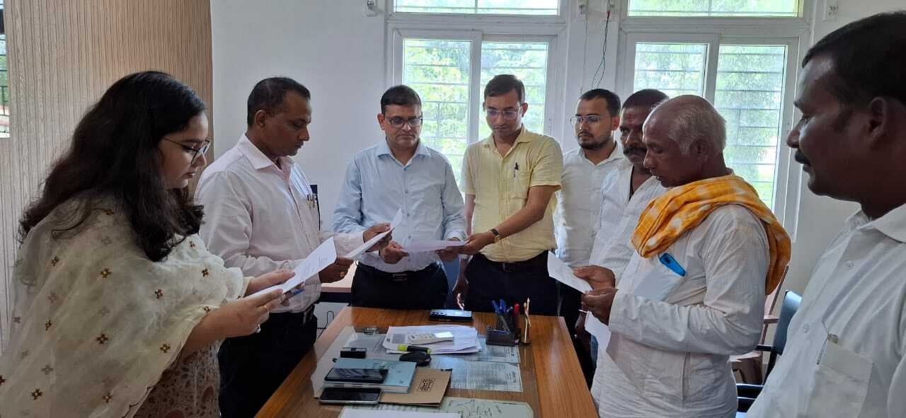 नवनिर्वाचित वार्ड पार्षद को दिलायी गयी शपथ