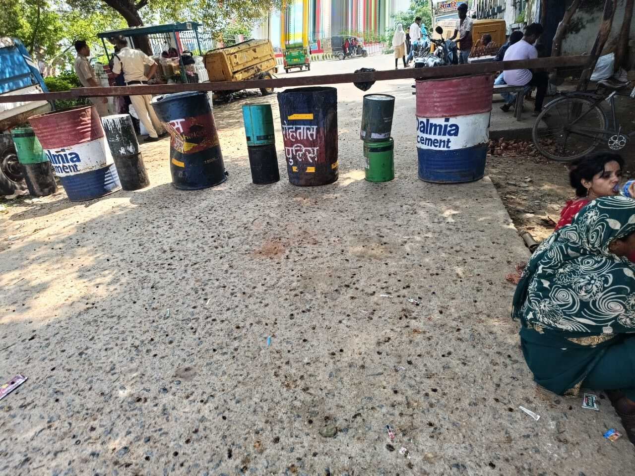 सुसाइड प्वाइंट बन रहे इंद्रपुरी डैम के उत्तर जाने वाले रास्ते को पुलिस ने किया सील