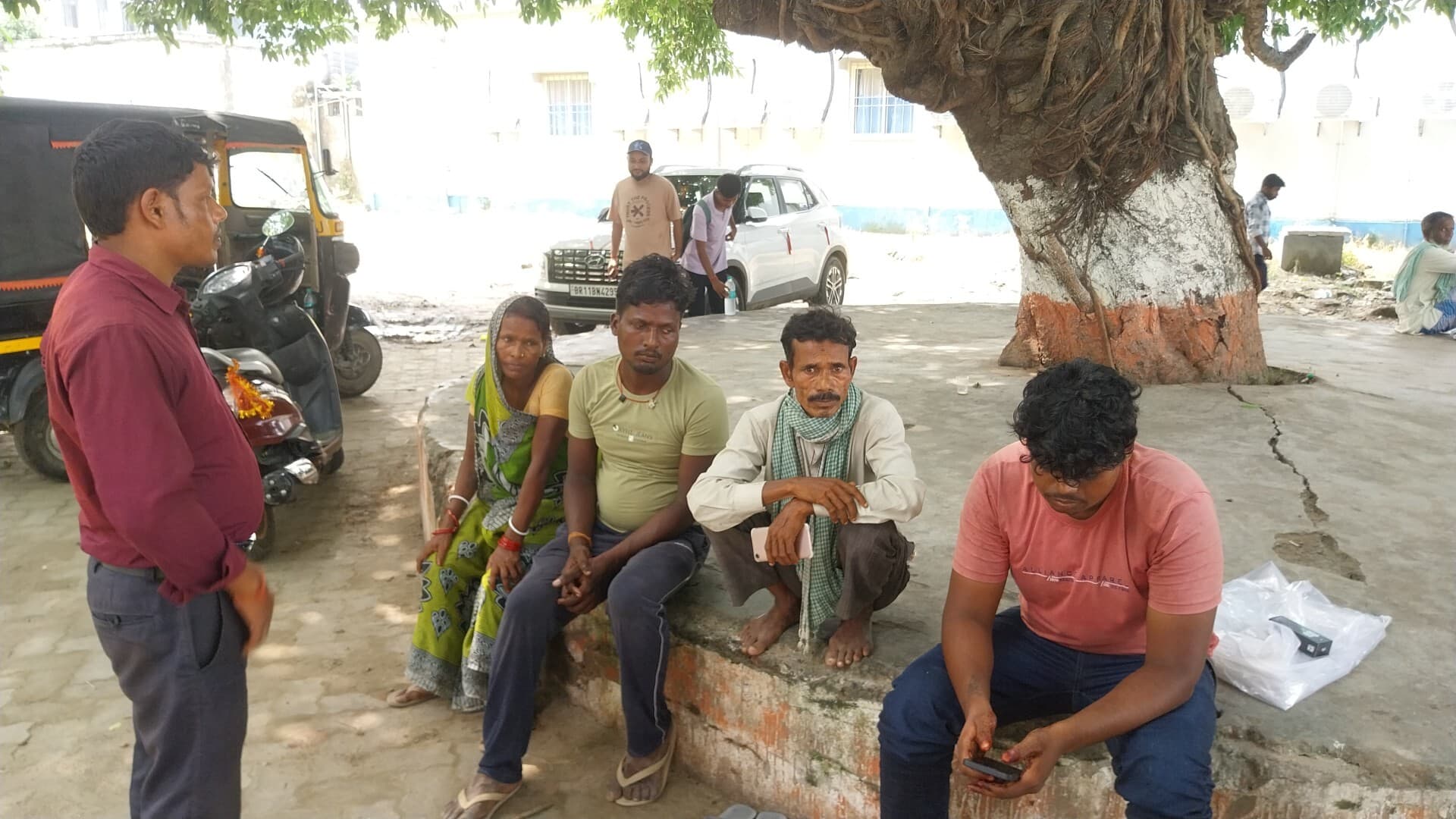 ट्रेन से गिरकर 20 वर्षीय युवक की मौत