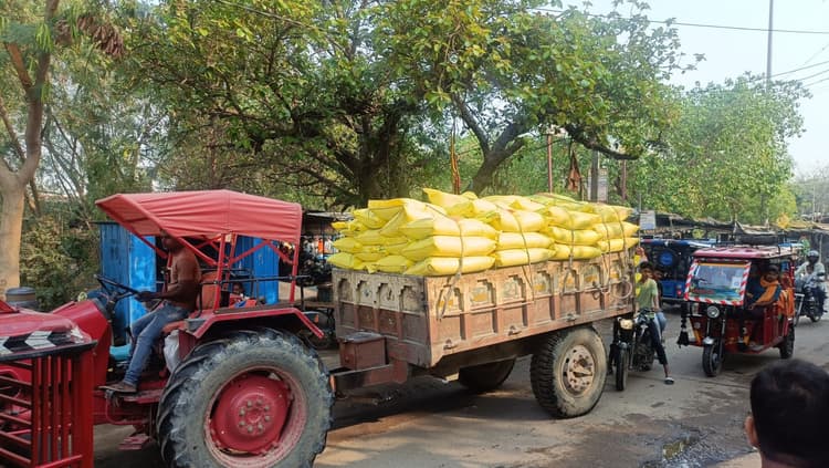 खाद के लिए सिविल, पुलिस प्रशासन और वकील आमने-सामने