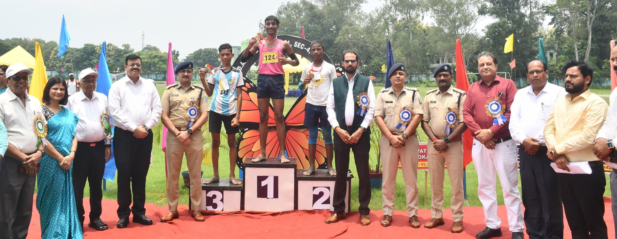 Bokaro News : खेलकूद से कौशल को मिलती है सकारात्मक दिशा : एसपी