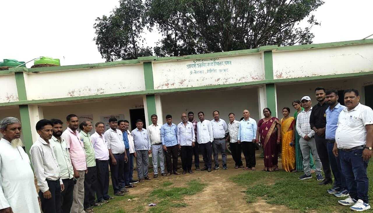 Giridih News :जिले के 10 केंद्रों में शिक्षकों का कंप्यूटर प्रशिक्षण शिविर शुरू