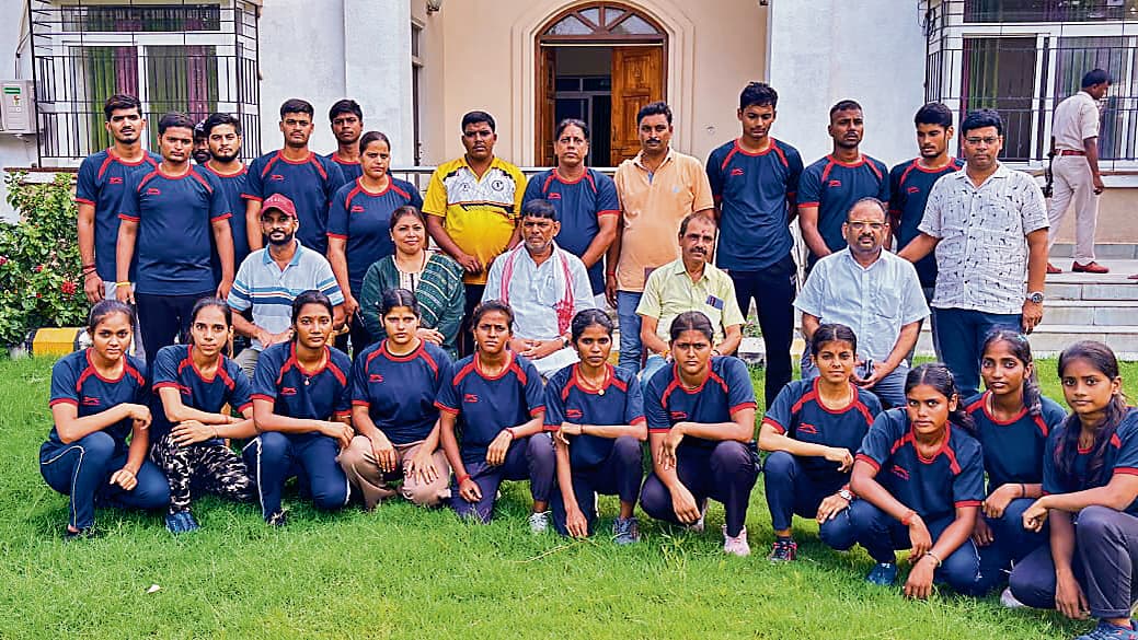 राष्ट्रीय प्रतियोगिता के लिए बिहार की कबड्डी टीम रवाना