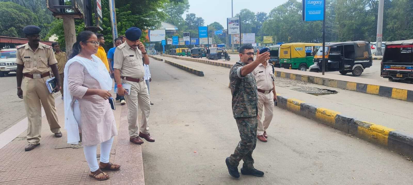 Jamshedpur News : पार्किंग की सुरक्षा मजबूत करें, यात्रियों से दुर्व्यवहार किया, तो कार्रवाई : ऋषभ गर्ग
