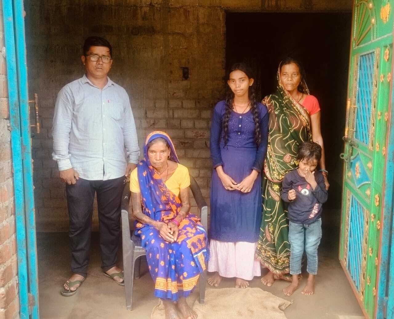 Giridih News: दुबई में फंसा बगोदर का मजदूर सरकार से लगा रहा है वतन वापसी की गुहार