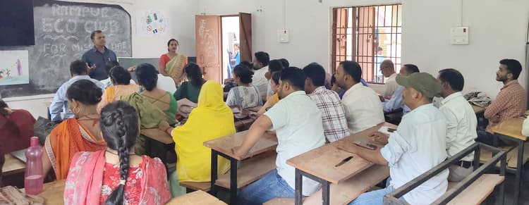 एक पेड़ मां के नाम लगाने का दिया संदेश