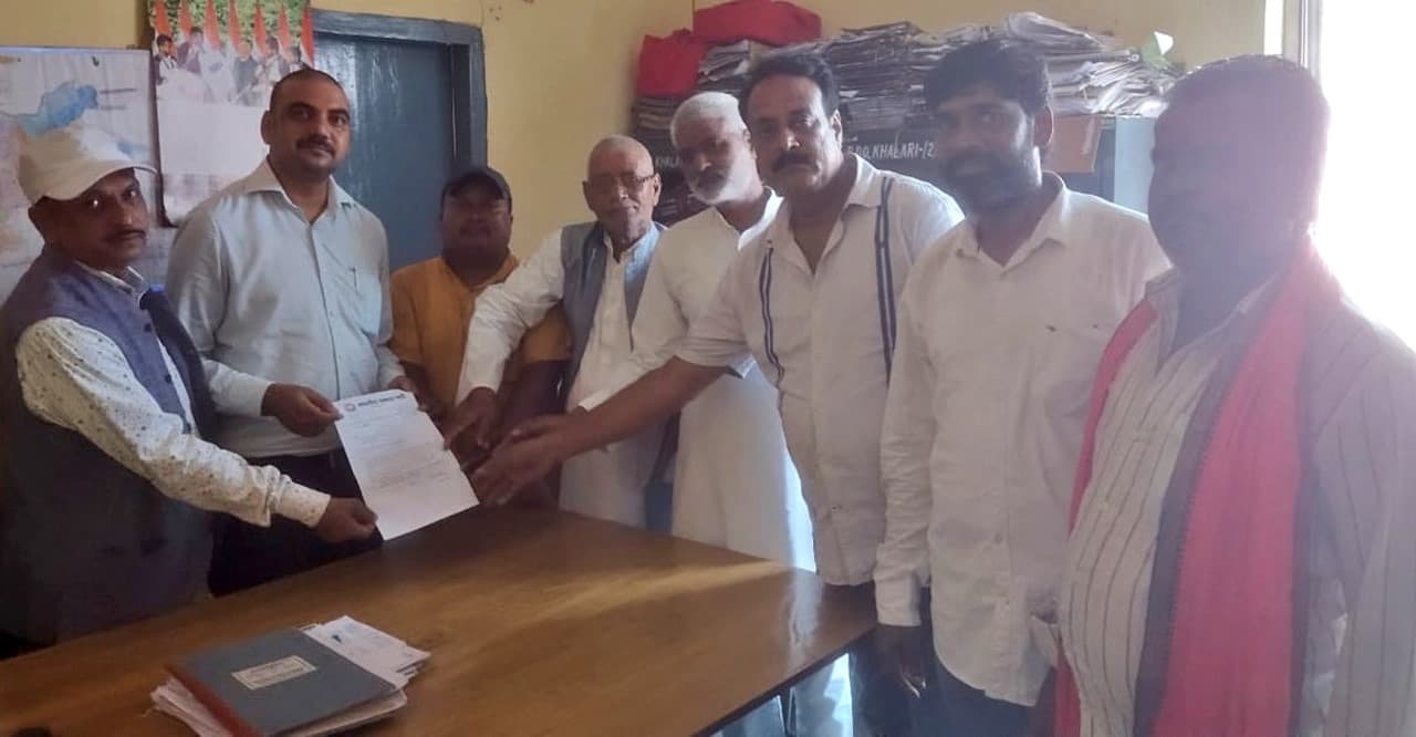 खलारी में जल संकट, भाजपा ने बीडीओ को ज्ञापन सौंपा