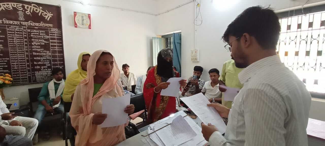 नवनिर्वाचित पंचायत जनप्रतिनिधियों ने ली शपथ