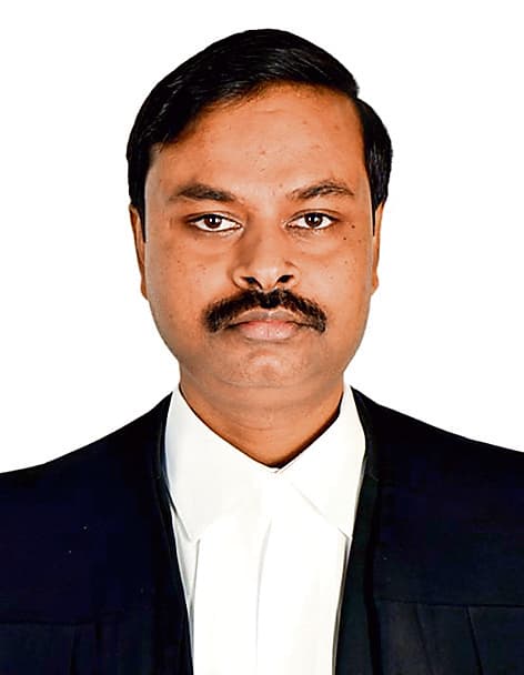 Siwan News : अधिवक्ता कुमार गौरव ने सुप्रीम कोर्ट बार एसोसिएशन चुनाव में मारी बाजी