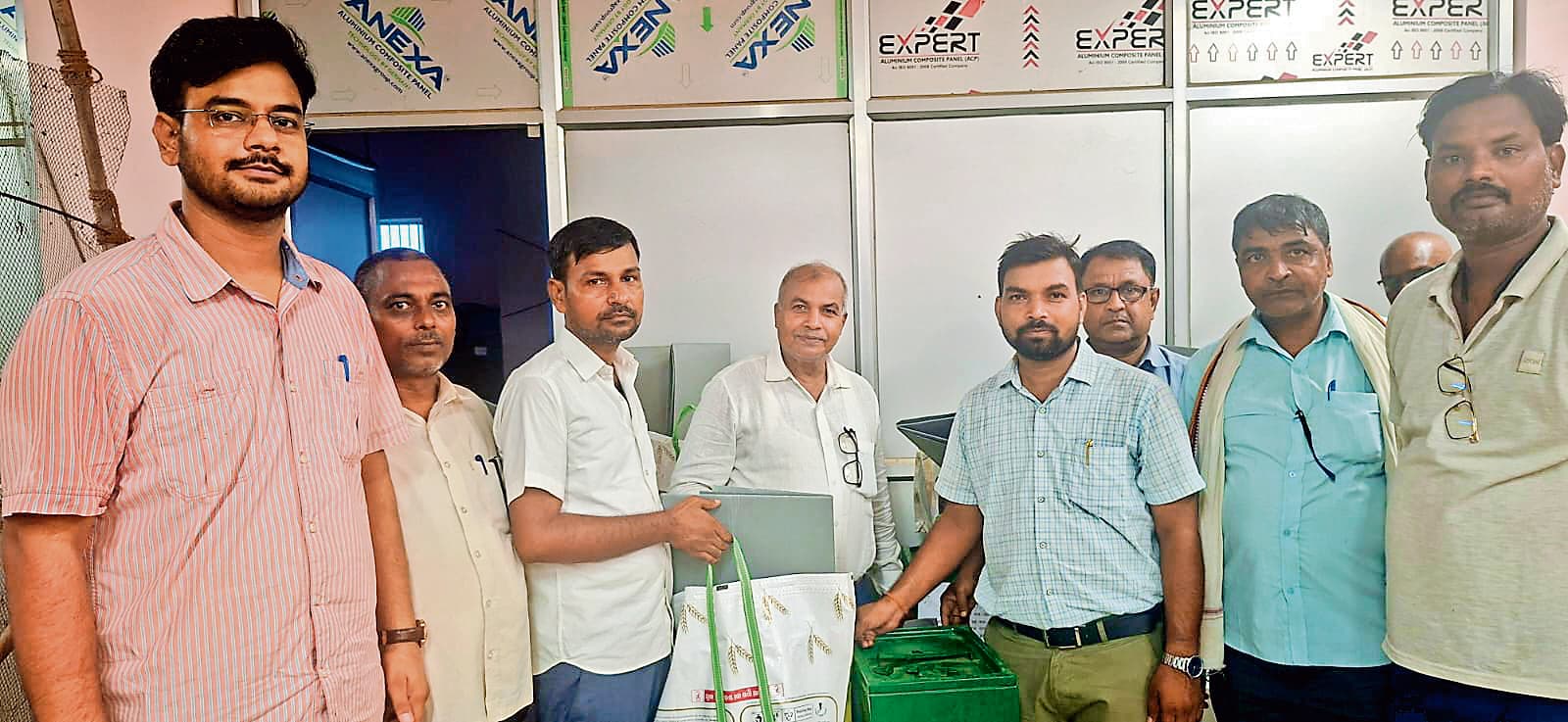 Siwan News : पैक्स उपचुनाव के लिए आज डाले जायेंगे वोट, सभी तैयारियां पूरी