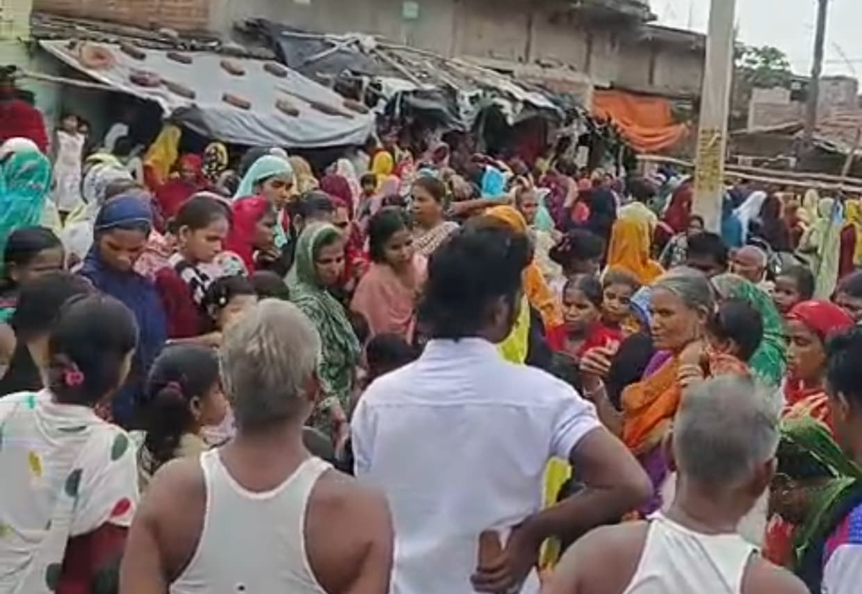 मनिजा के शव को मायके में किया गया दफन, ससुरालवालों पर हत्या की प्राथमिकी दर्ज