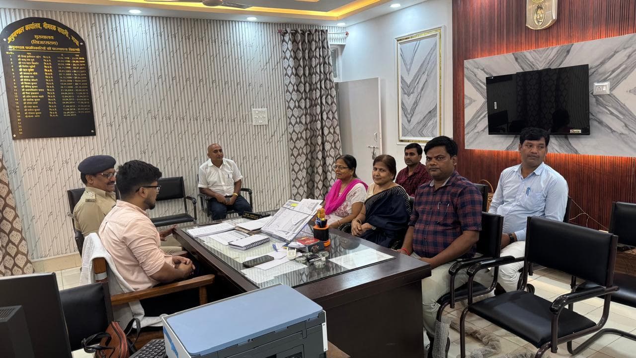 स्वास्थ्य व्यवस्था को लेकर एसडीओ-डीएसपी ने की समीक्षा बैठक