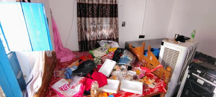 चोरों ने शिक्षक के घर में 25 लाख रुपये का सामान व नकदी चुराया