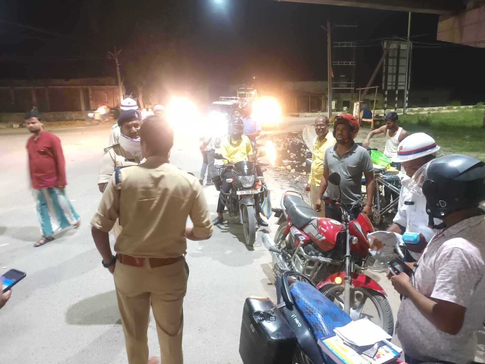 एसपी ने फोरलेन व एनएच से सटे शहरी क्षेत्र के प्रवेश सीमा का किया निरीक्षण