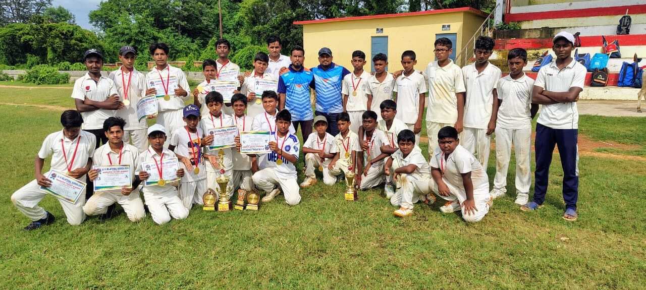 खिताबी मुकाबले में मधुपुर ने बंगाल को 16 रन से हराया