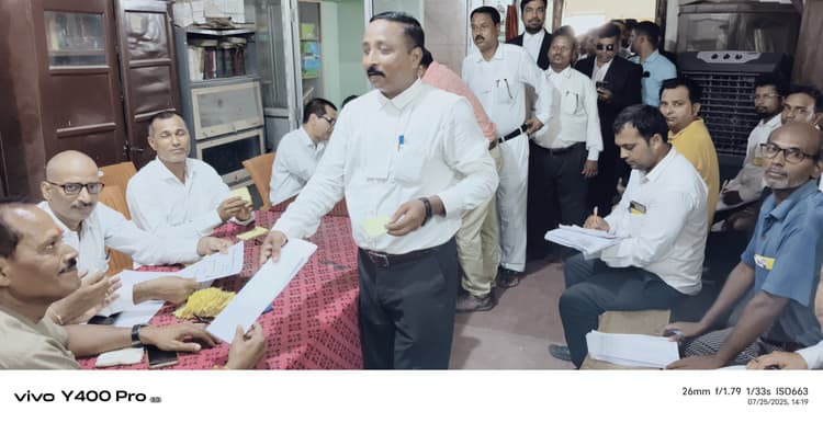 Madhubani News : जिला अधिवक्ता संघ चुनाव में 719 अधिवक्ताओं ने किया मतदान