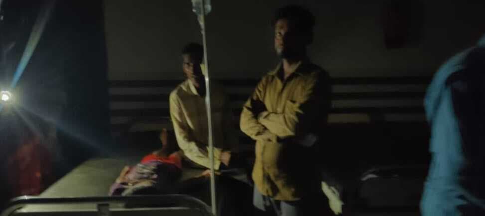 Giridih News: रेफरल हॉस्पिटल राजधनवार में बिजली संकट से हो रही परेशानी