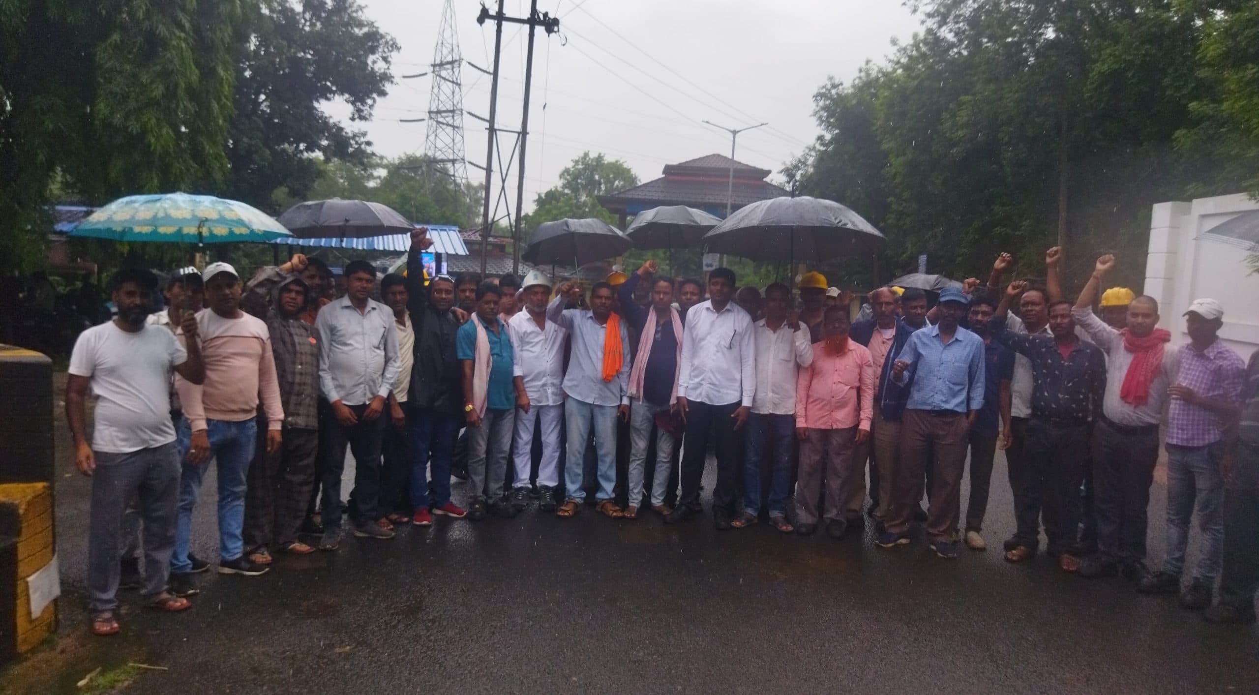 Bokaro News : सीटीपीएस में यूनियन का गेट जाम आंदोलन शुरू