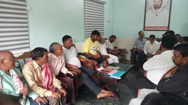 Bokaro News : जगरनाथ महतो की जयंती की तैयारी को लेकर बैठक